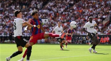 برشلونة يكتسح فالنسيا بخماسية نظيفة ويعزز صدارته في الدوري الإسباني لكرة القدم