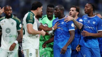 لعنة الإصابات تضرب صفوف الهلال قبل مواجهة الأهلي في كلاسيكو الدوري السعودي