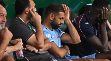محمد صلاح يواجه سلسلة من الأزمات المتتالية خلال رحلته في تركيا