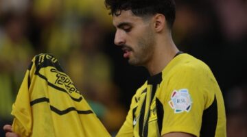تطورات جديدة في مفاوضات نادي الاتحاد لتجديد عقد اللاعب سعد الموسى
