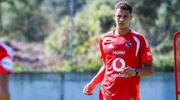 طبيب الأهلي يكشف التطورات الصحية لإصابة اللاعب أقطاي عبد الله بعد الفحوصات