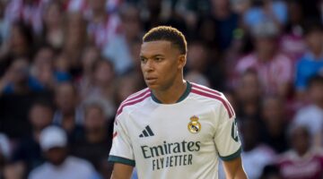 غضب جوزيه مورينيو من كيليان مبابي يضع ريال مدريد تحت ضغط جماهيري كبير