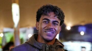 لامين يامال يقتحم عالم تصميم الأزياء بأسلوب استثنائي داخل وخارج ملاعب كرة القدم